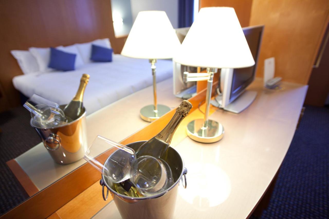 Una Hotels Occhiobello Ngoại thất bức ảnh