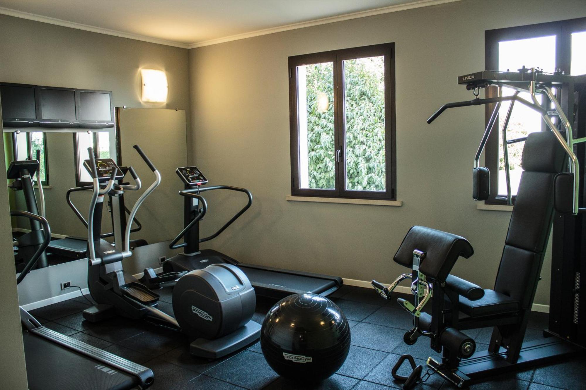 Una Hotels Occhiobello Ngoại thất bức ảnh