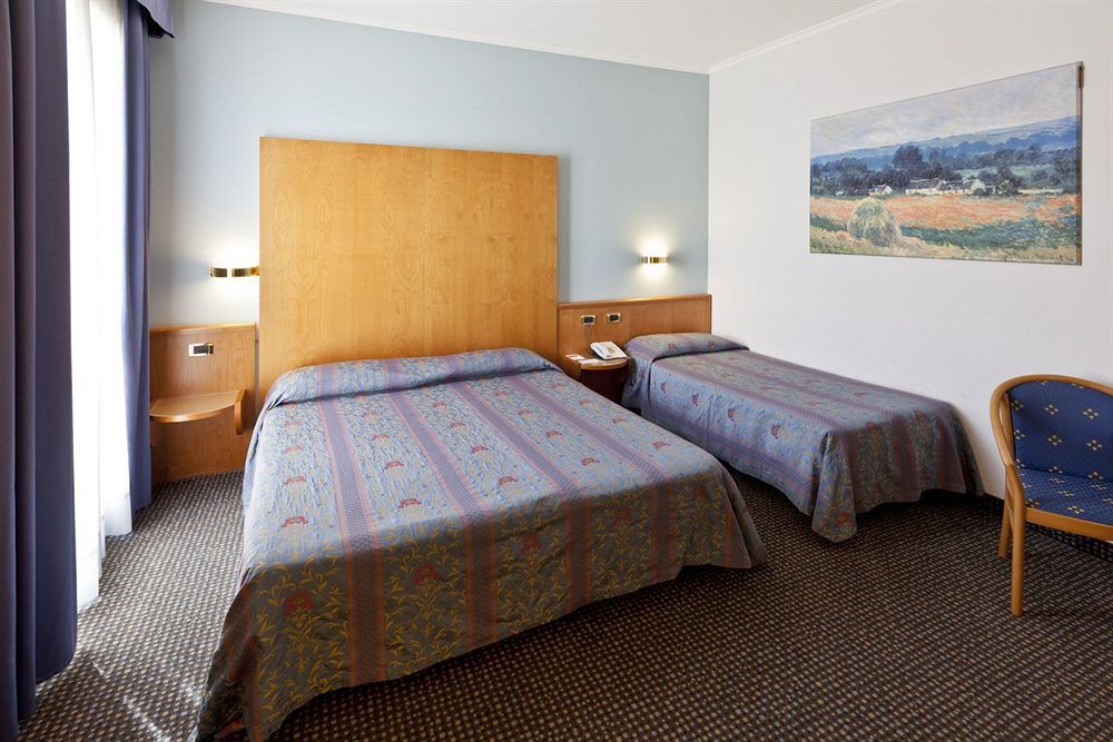 Una Hotels Occhiobello Ngoại thất bức ảnh